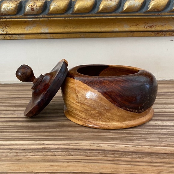 Small 2 Toned Wood Turned Trinket Box with Lid - Picture 6 of 8